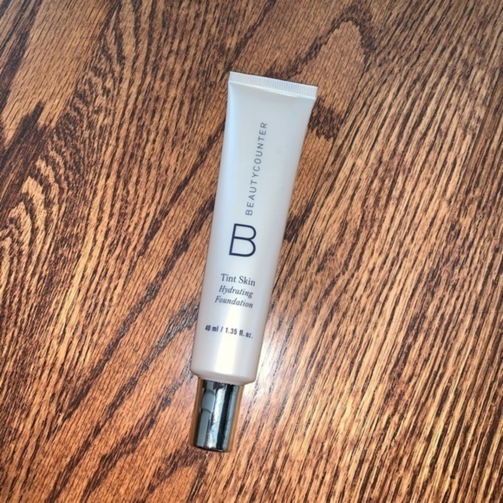 Beautycounter hydrating skin‎ tint foundation cocoa